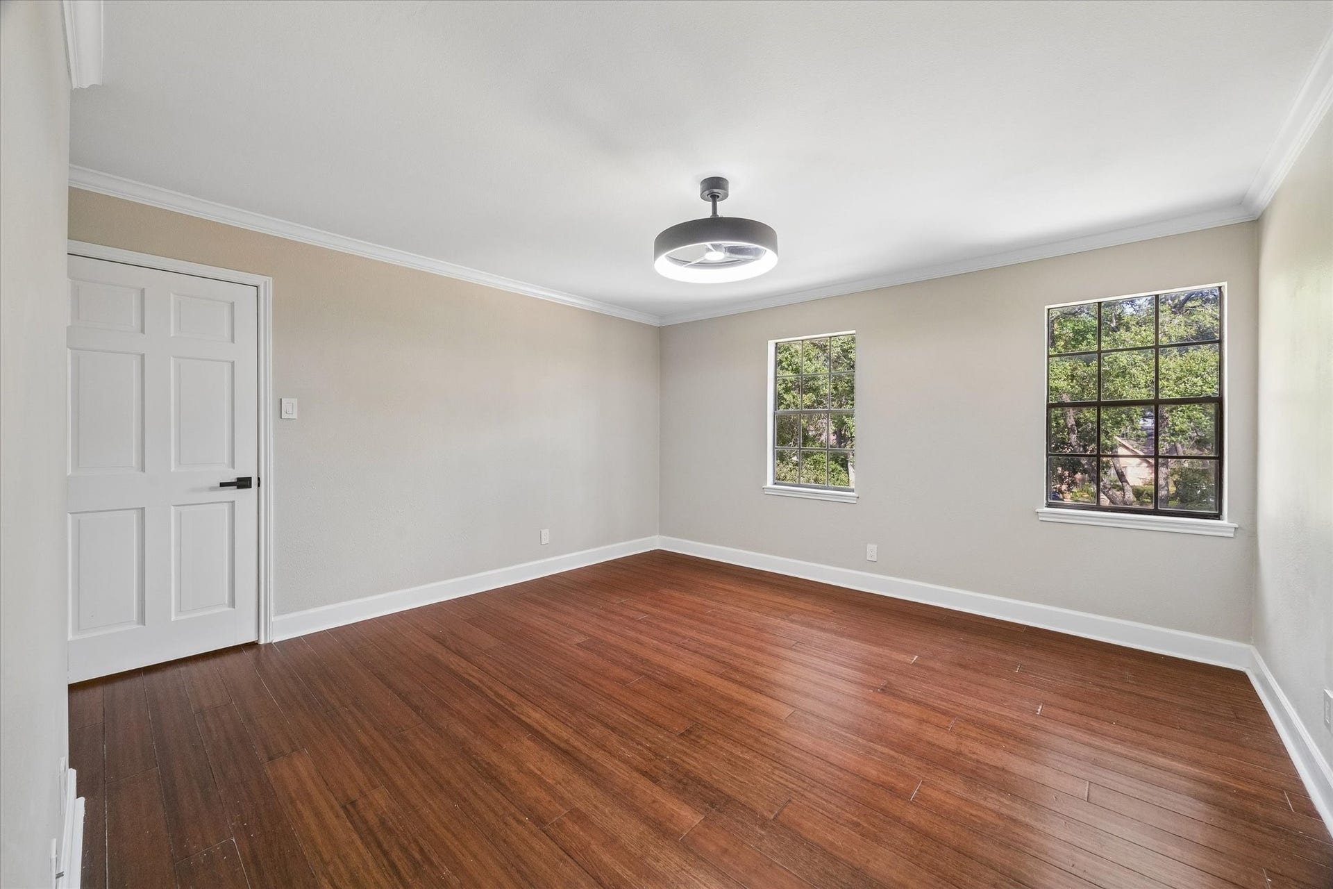 7827 Zilonis Court, Jersey Village, TX 77040 Upstairs bedroom with handscraped wood