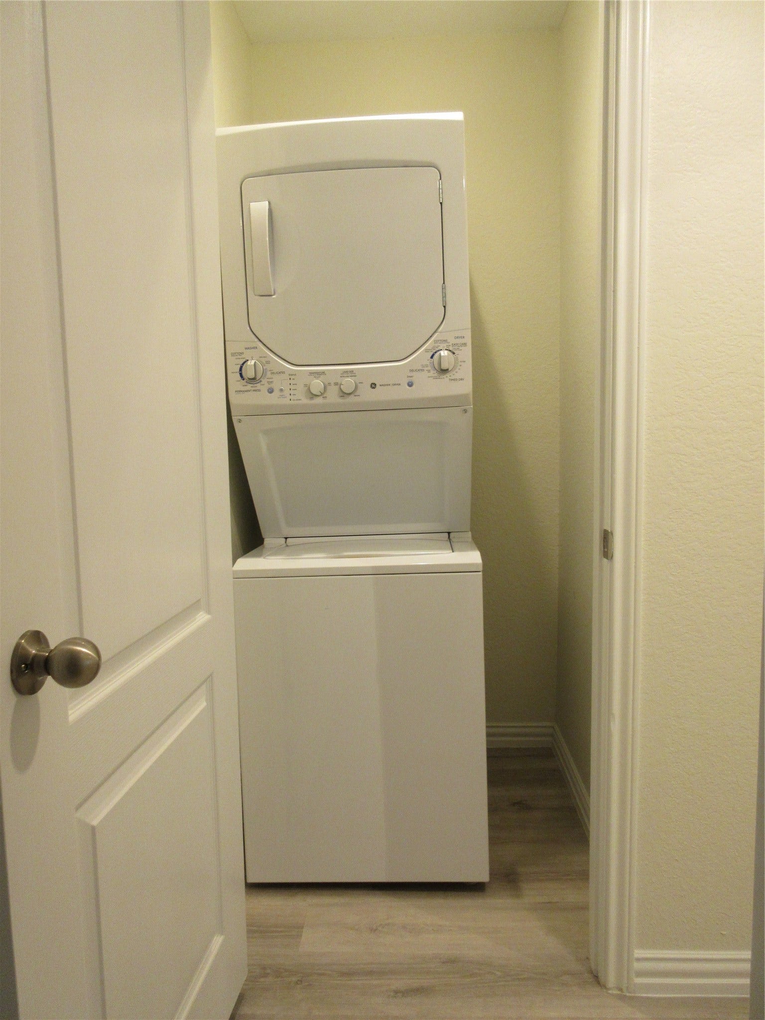 300 Pecore Street, #11, Houston, TX 77009 300 Pecore Street, #11, Houston, TX 77009