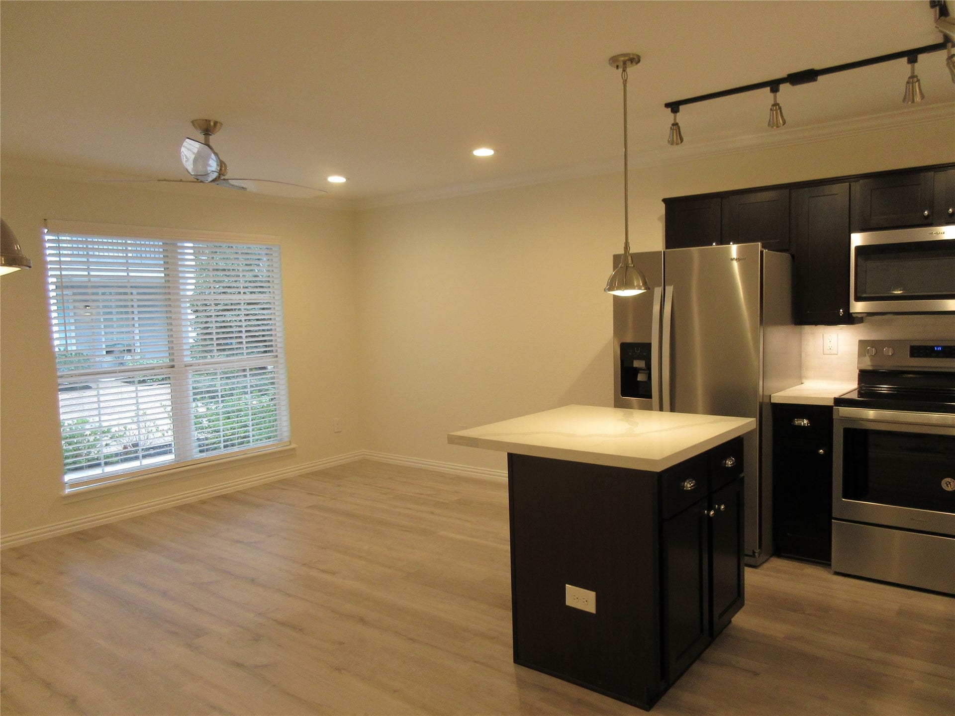 300 Pecore Street, #11, Houston, TX 77009 300 Pecore Street, #11, Houston, TX 77009