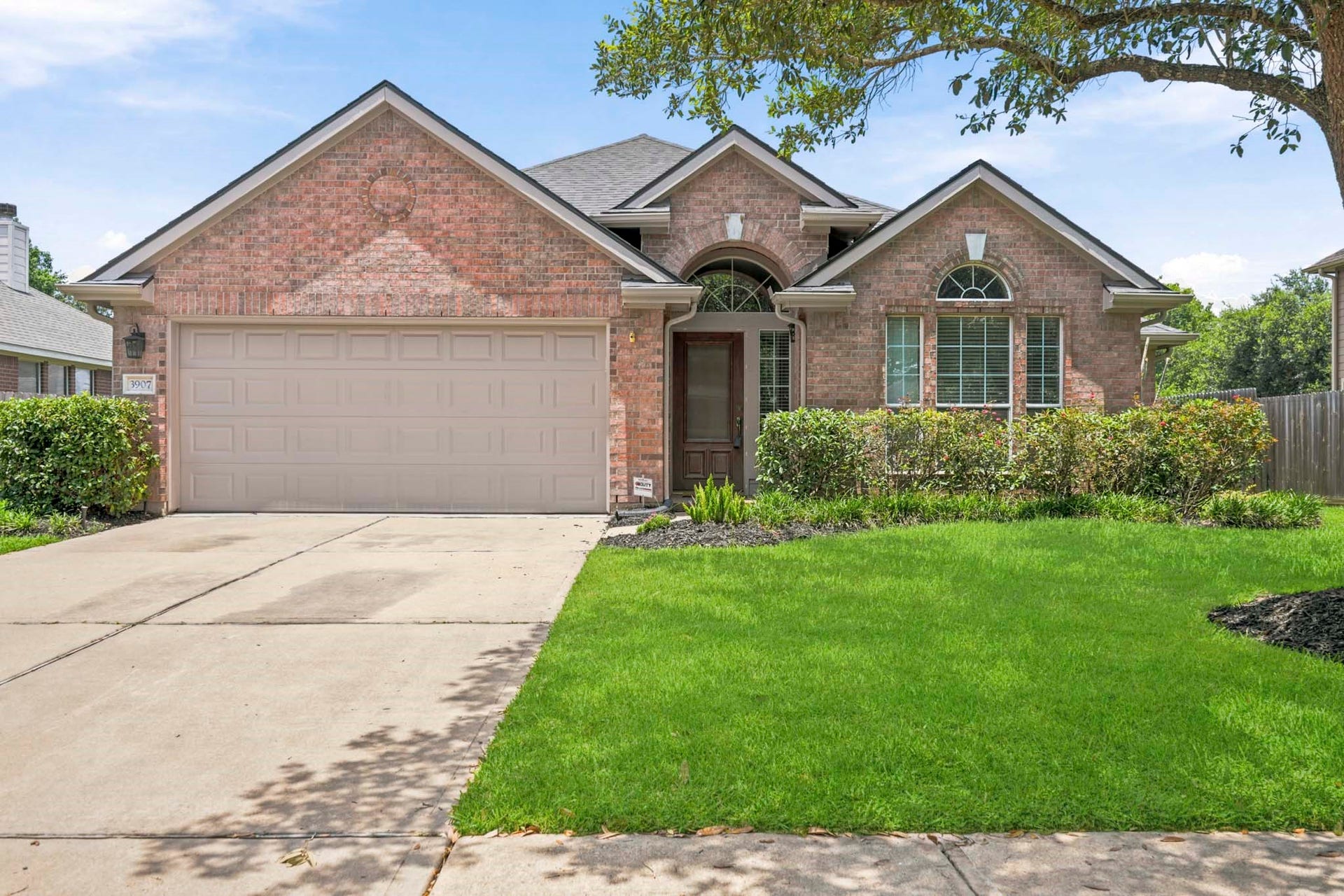 3907 Plum Hill Lane, Missouri City, TX 77459 3907 Plum Hill Lane, Missouri City, TX 77459