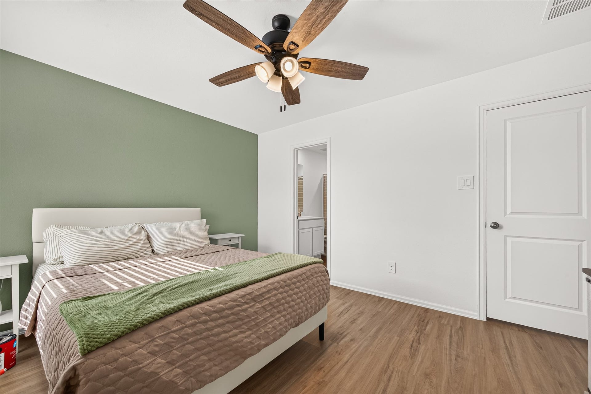 724 Larkspur Shadow Drive, Magnolia, TX 77354 724 Larkspur Shadow Drive, Magnolia, TX 77354