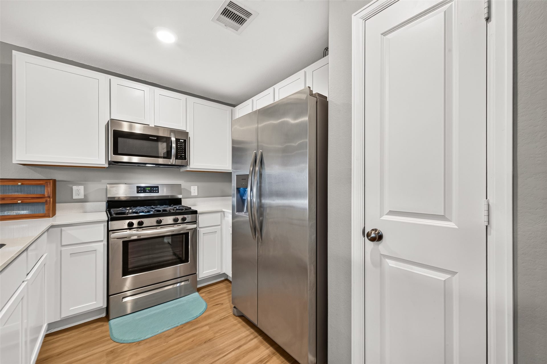 724 Larkspur Shadow Drive, Magnolia, TX 77354 724 Larkspur Shadow Drive, Magnolia, TX 77354