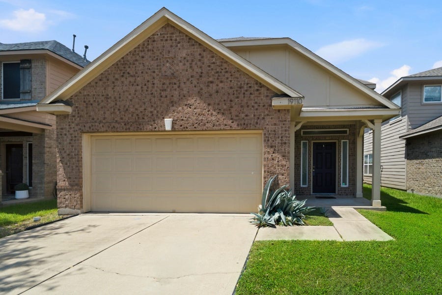Property photo for 19110 Walbrook Meadows Lane, Cypress, TX