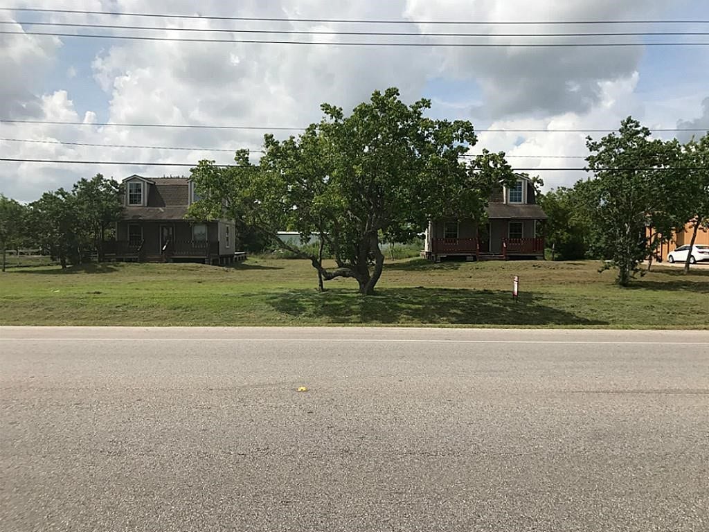 24 E Bayshore Drive, San Leon, TX 77539 24 E Bayshore Drive, San Leon, TX 77539