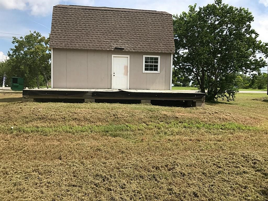 24 E Bayshore Drive, San Leon, TX 77539 24 E Bayshore Drive, San Leon, TX 77539