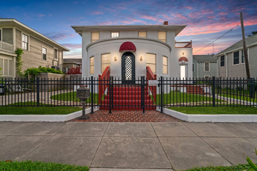 Property photo for 1919 Rosenberg Street, Galveston, TX