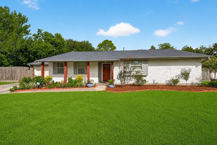 Property photo for 11126 Cedarhurst Drive, Houston, TX