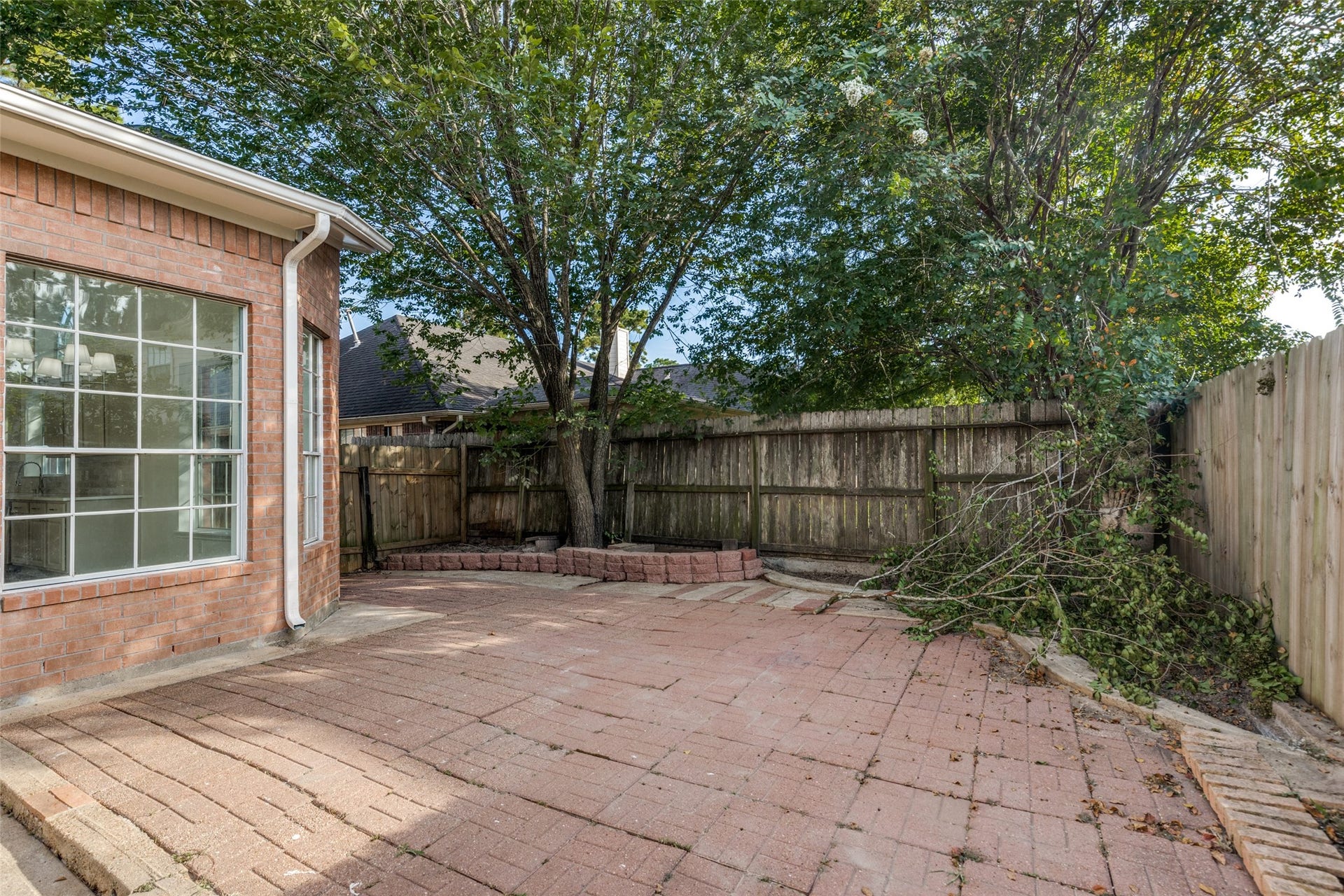 2412 Piney Woods Drive, Pearland, TX 77581 2412 Piney Woods Drive, Pearland, TX 77581