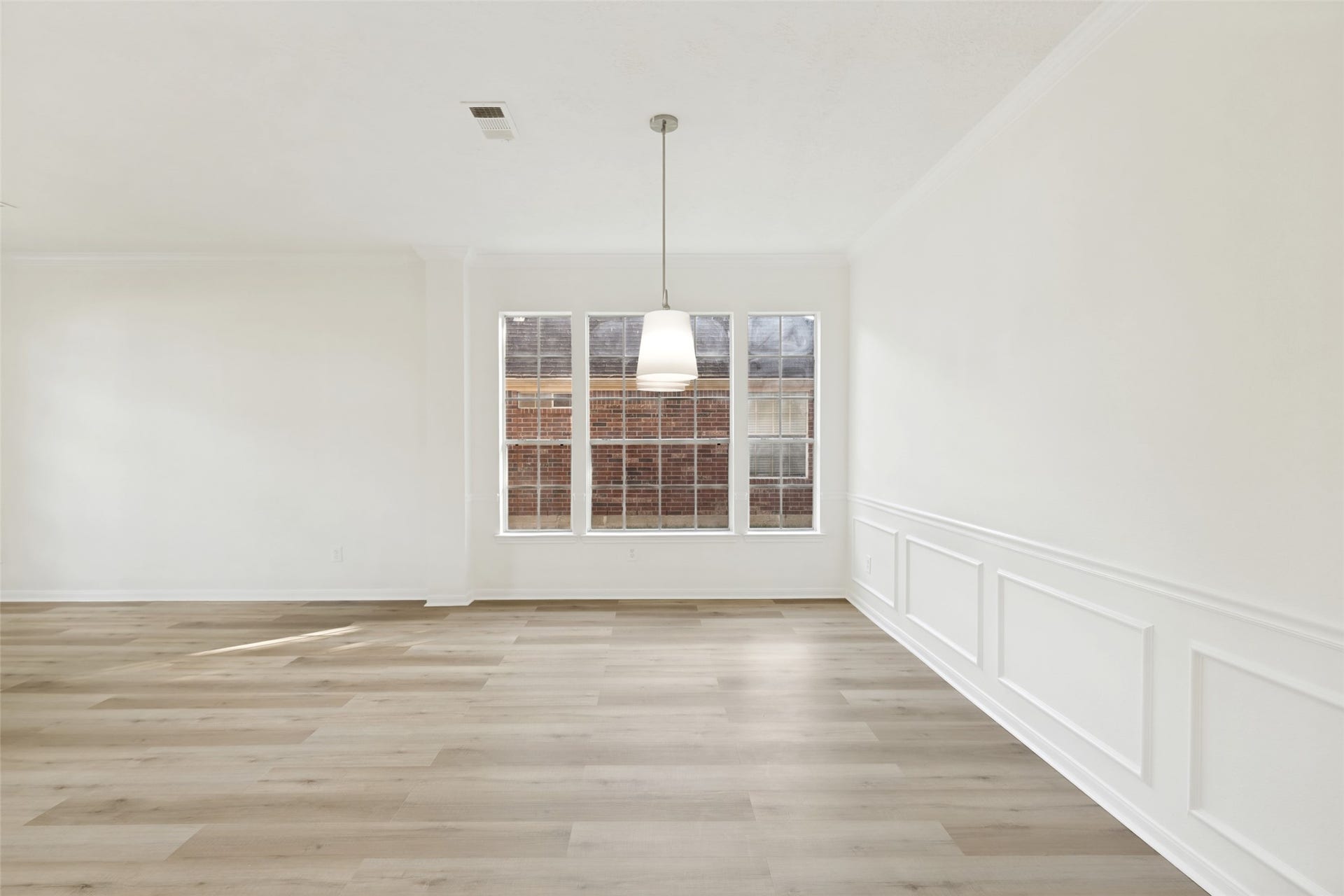 2412 Piney Woods Drive, Pearland, TX 77581 2412 Piney Woods Drive, Pearland, TX 77581