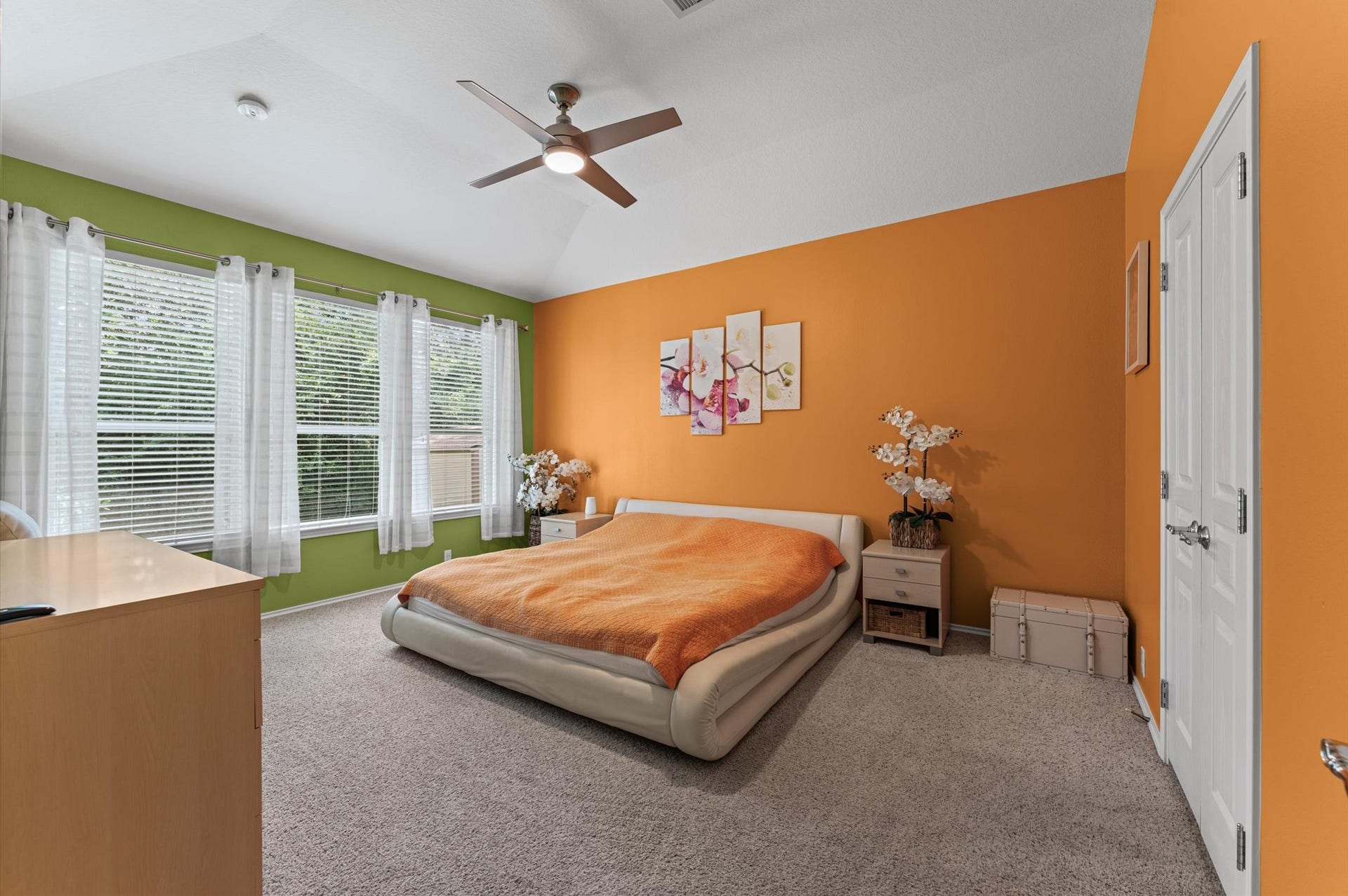 13423 Hartland Lake Lane, Houston, TX 77044 Bright and inviting bedroom with plenty of natural lighting.