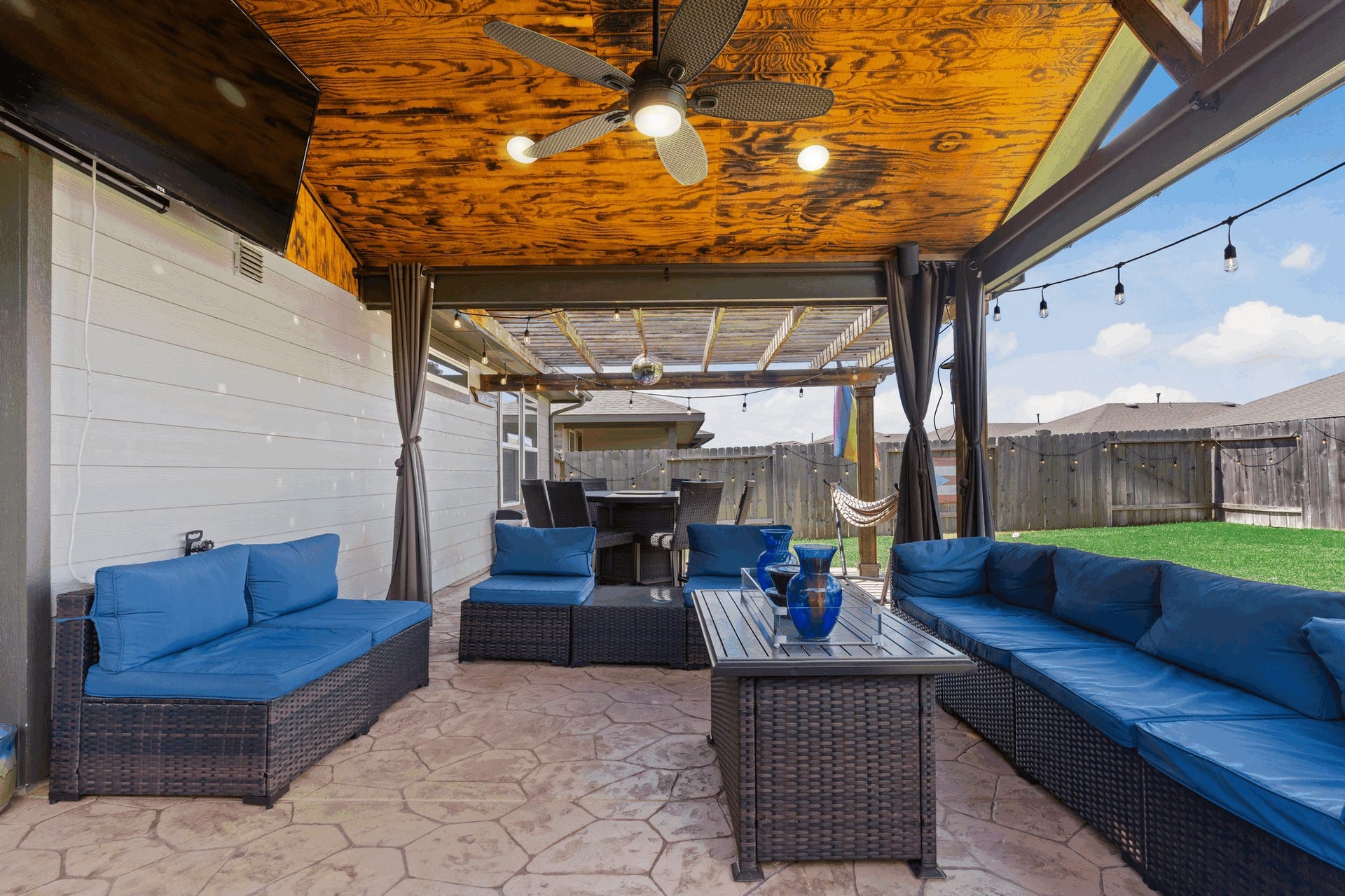 7510 Keystone Blossom Trail, Richmond, TX 77407 Outstanding Man Outdoor Cave!