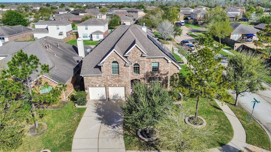 Property photo for 9602 Emerald Lakes Drive, Rosharon, TX