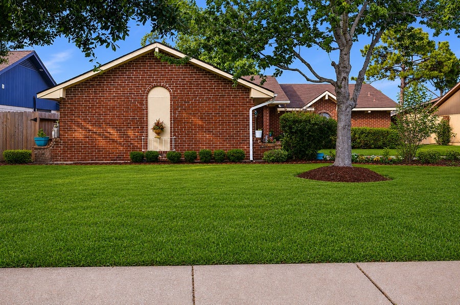 Property photo for 10323 Sageyork Drive, Houston, TX