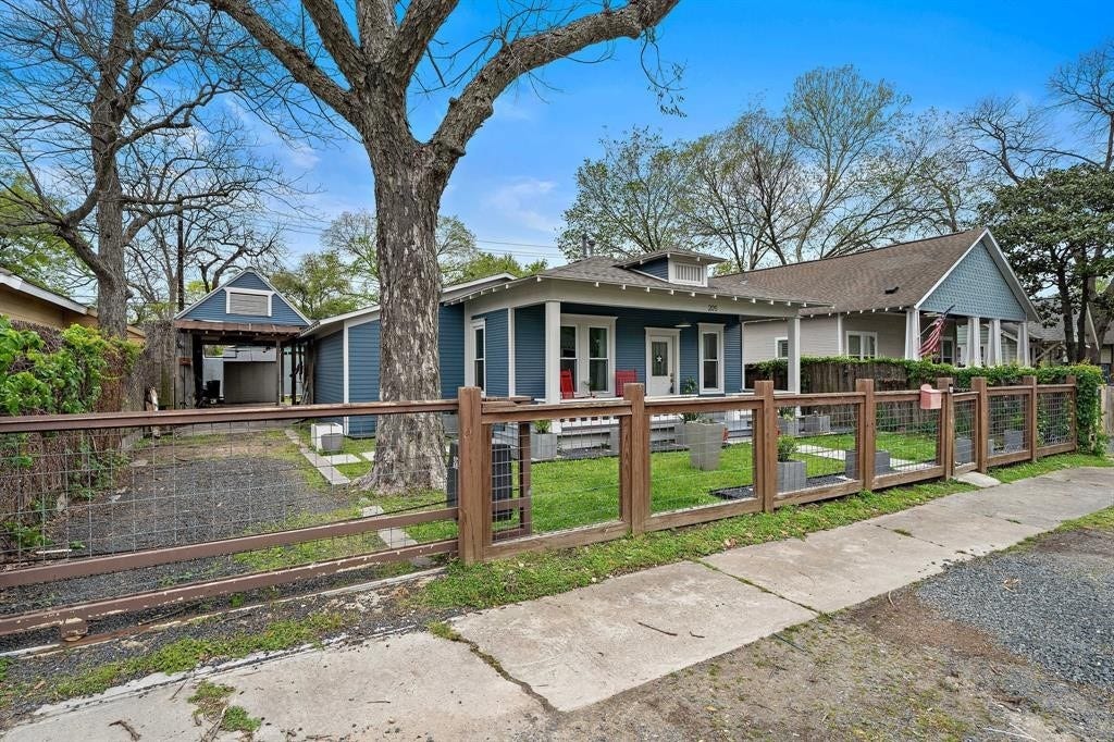 205 Vincent Street, Houston, TX 77009 205 Vincent Street, Houston, TX 77009
