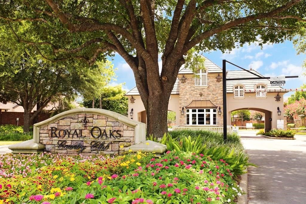 3339 Chartreuse Way, Houston, TX 77082 3339 Chartreuse Way, Houston, TX 77082