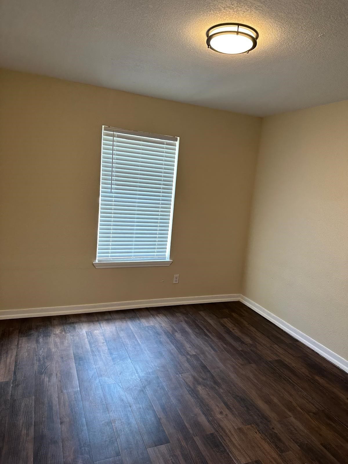 14405 Pine Street, Santa Fe, TX 77517