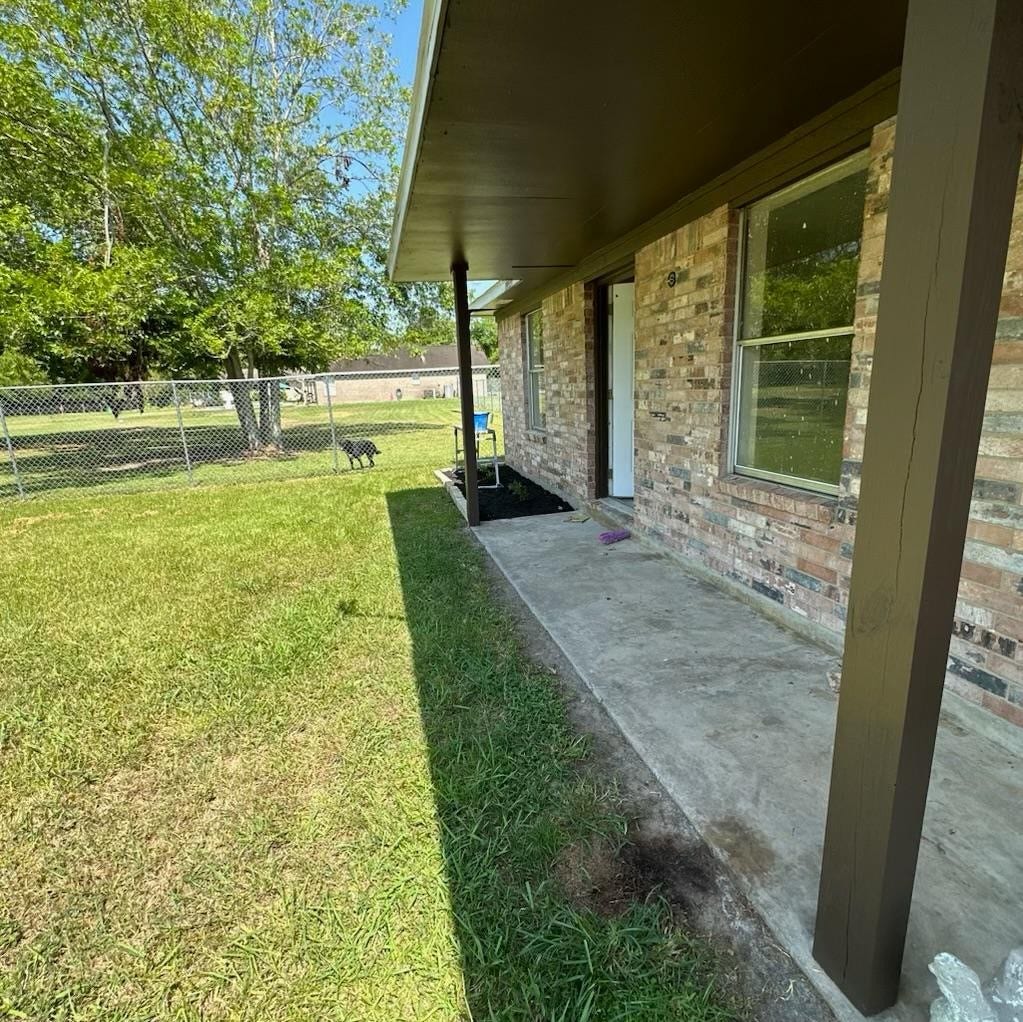 14405 Pine Street, Santa Fe, TX 77517