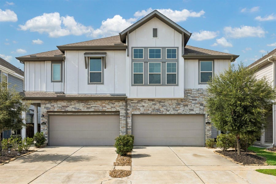Property photo for 4055 Champlain Way, Iowa Colony, TX