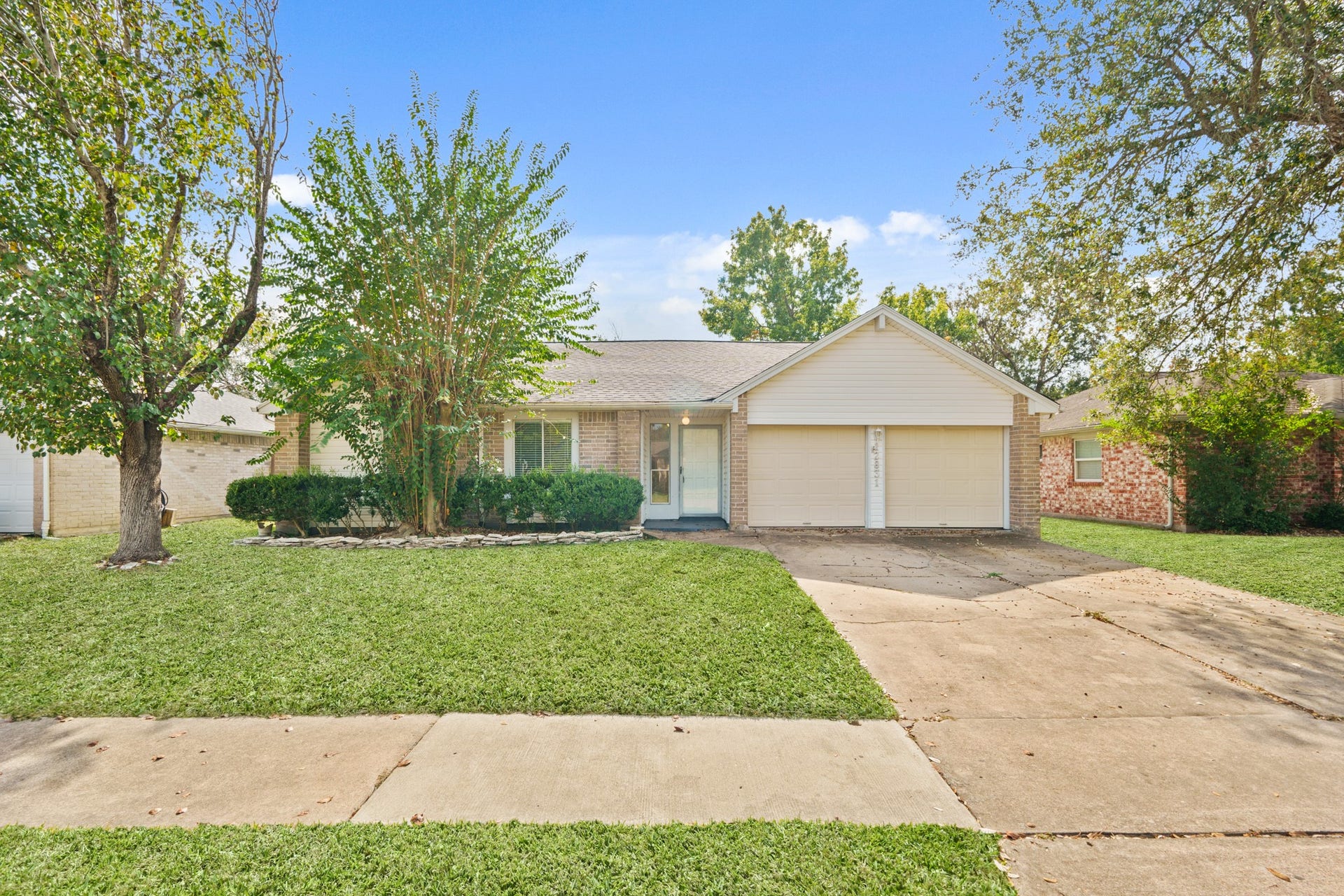 12831 Newberry Street, Sugar Land, TX 77478 12831 Newberry Street, Sugar Land, TX 77478