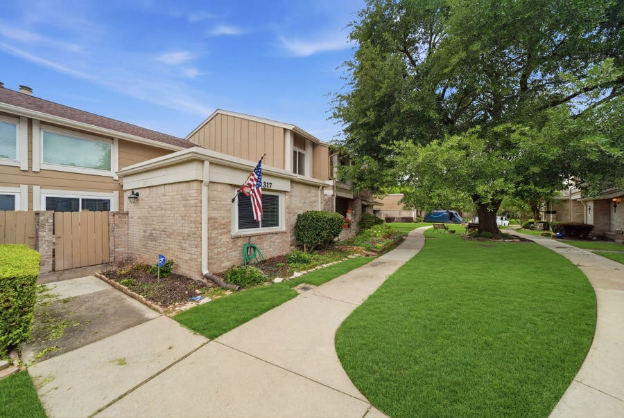 Property photo for 11517 Village Place Drive, #152, Houston, TX