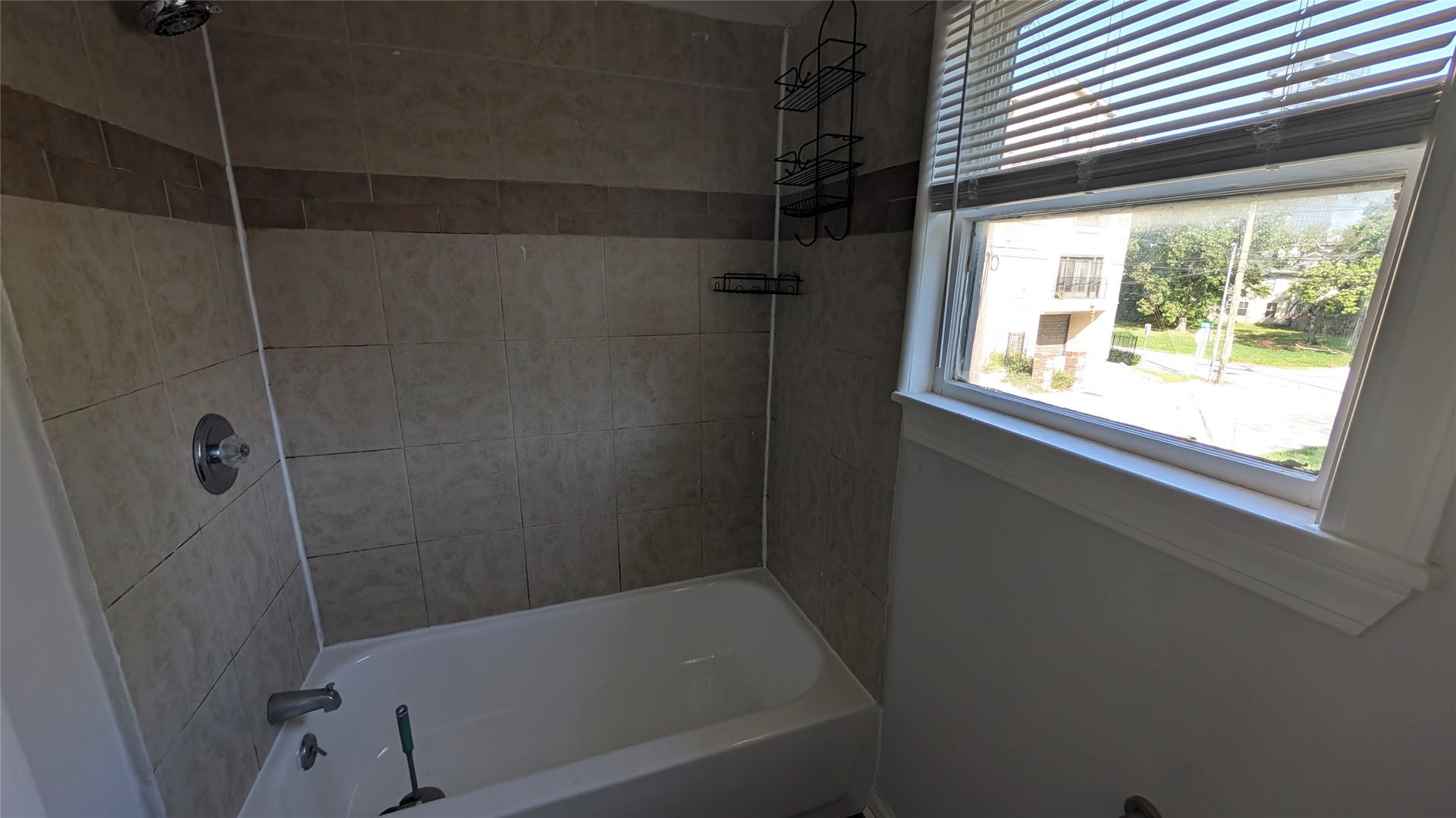 1207 Cushing Street, #2, Houston, TX 77019 1207 Cushing Street, #2, Houston, TX 77019