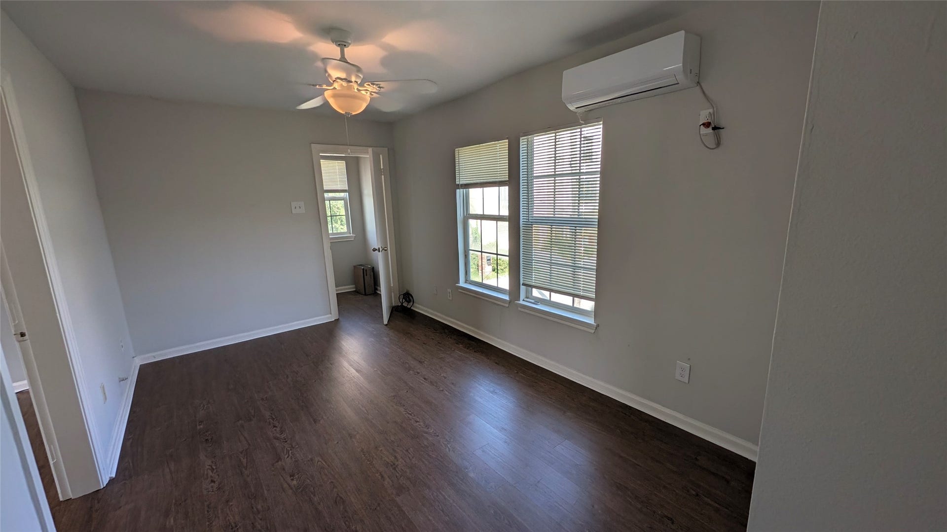 1207 Cushing Street, #2, Houston, TX 77019 1207 Cushing Street, #2, Houston, TX 77019