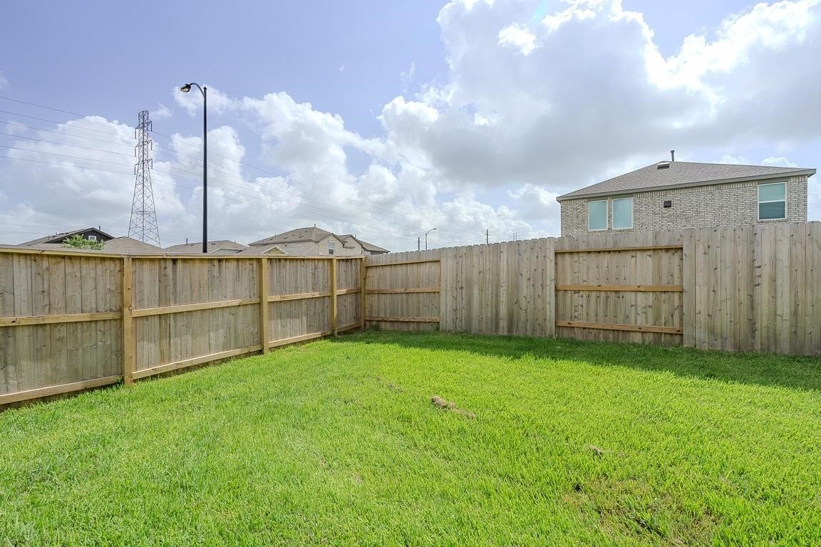 16850 Spotted Oak Drive, Hockley, TX 77447 16850 Spotted Oak Drive, Hockley, TX 77447