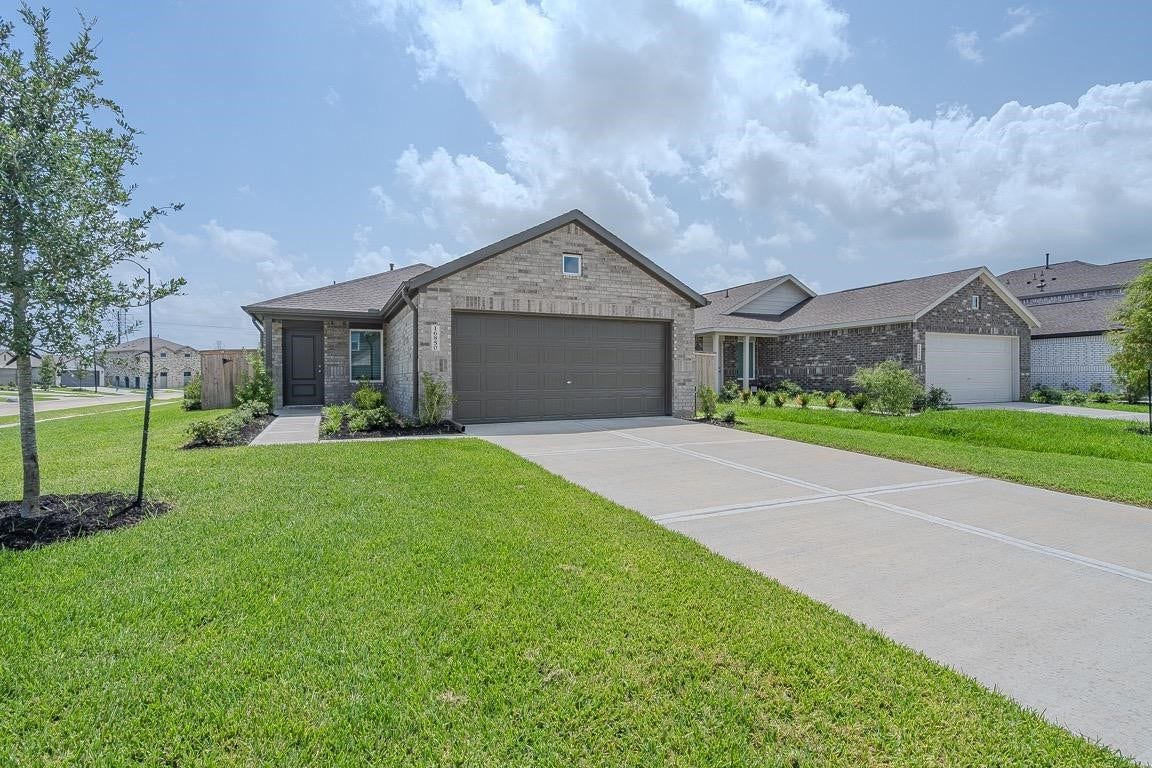 16850 Spotted Oak Drive, Hockley, TX 77447 16850 Spotted Oak Drive, Hockley, TX 77447