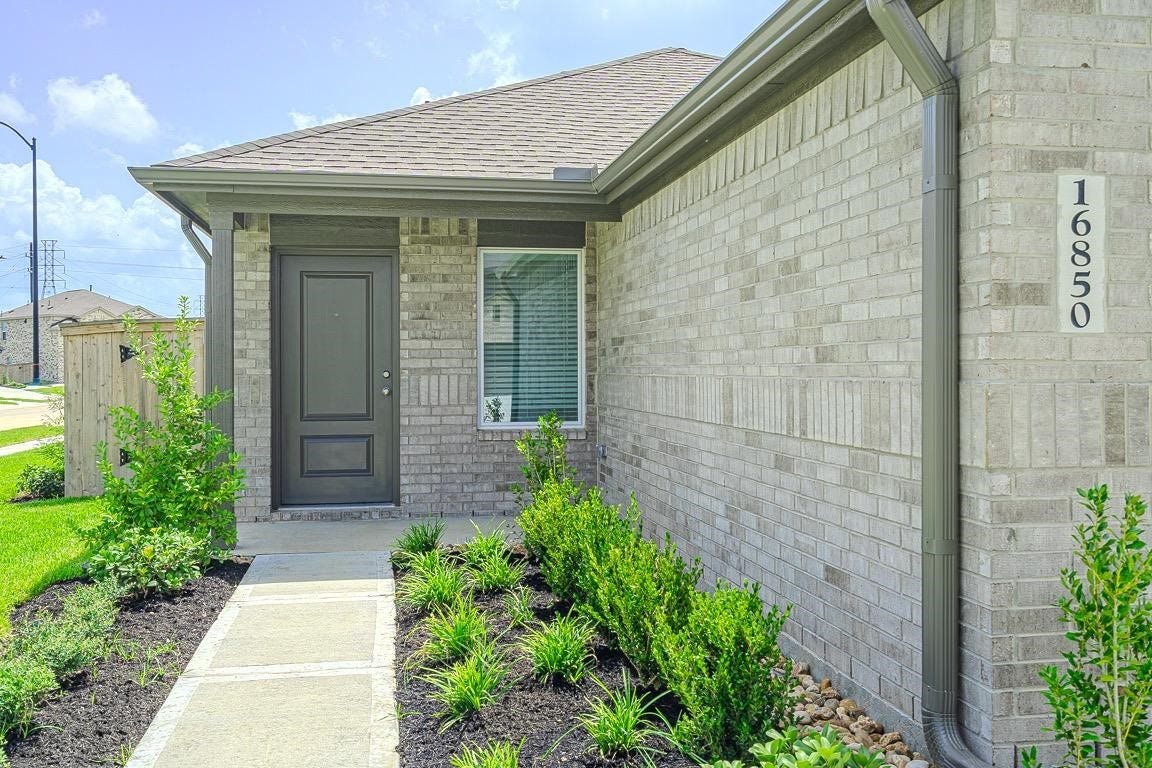 16850 Spotted Oak Drive, Hockley, TX 77447 16850 Spotted Oak Drive, Hockley, TX 77447