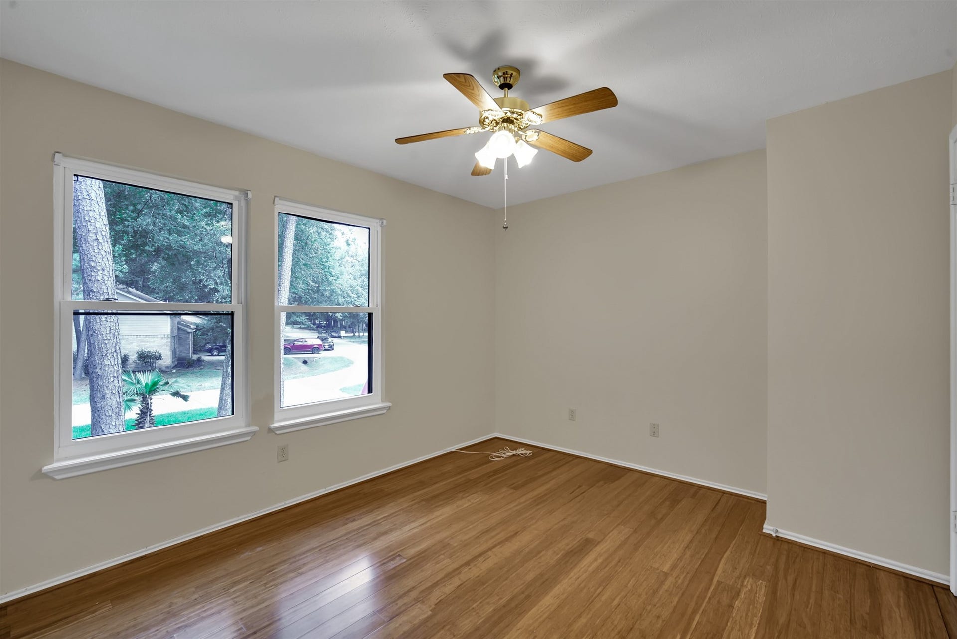 50 Brookflower Road, The Woodlands, TX 77380 50 Brookflower Road, The Woodlands, TX 77380