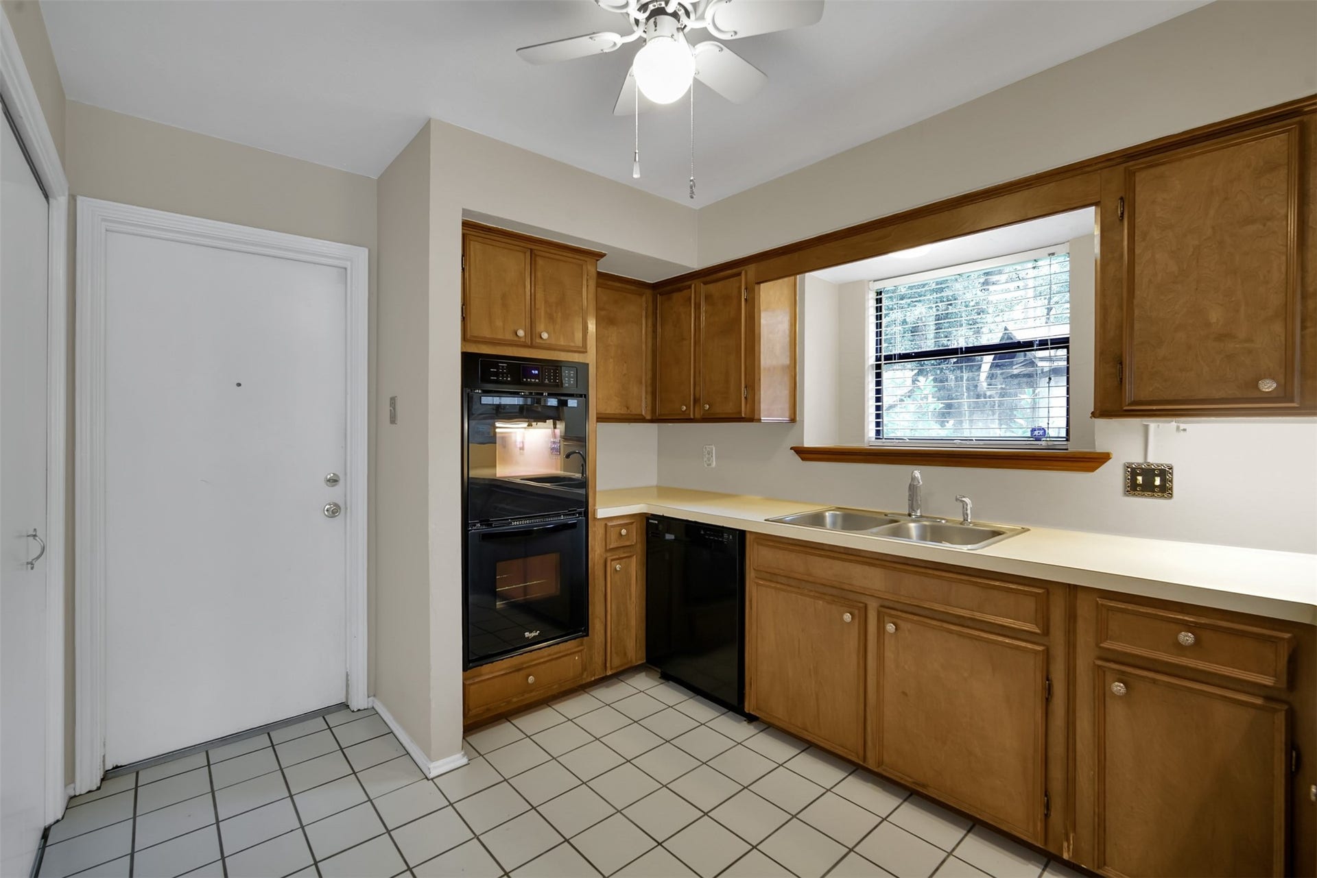 50 Brookflower Road, The Woodlands, TX 77380 50 Brookflower Road, The Woodlands, TX 77380