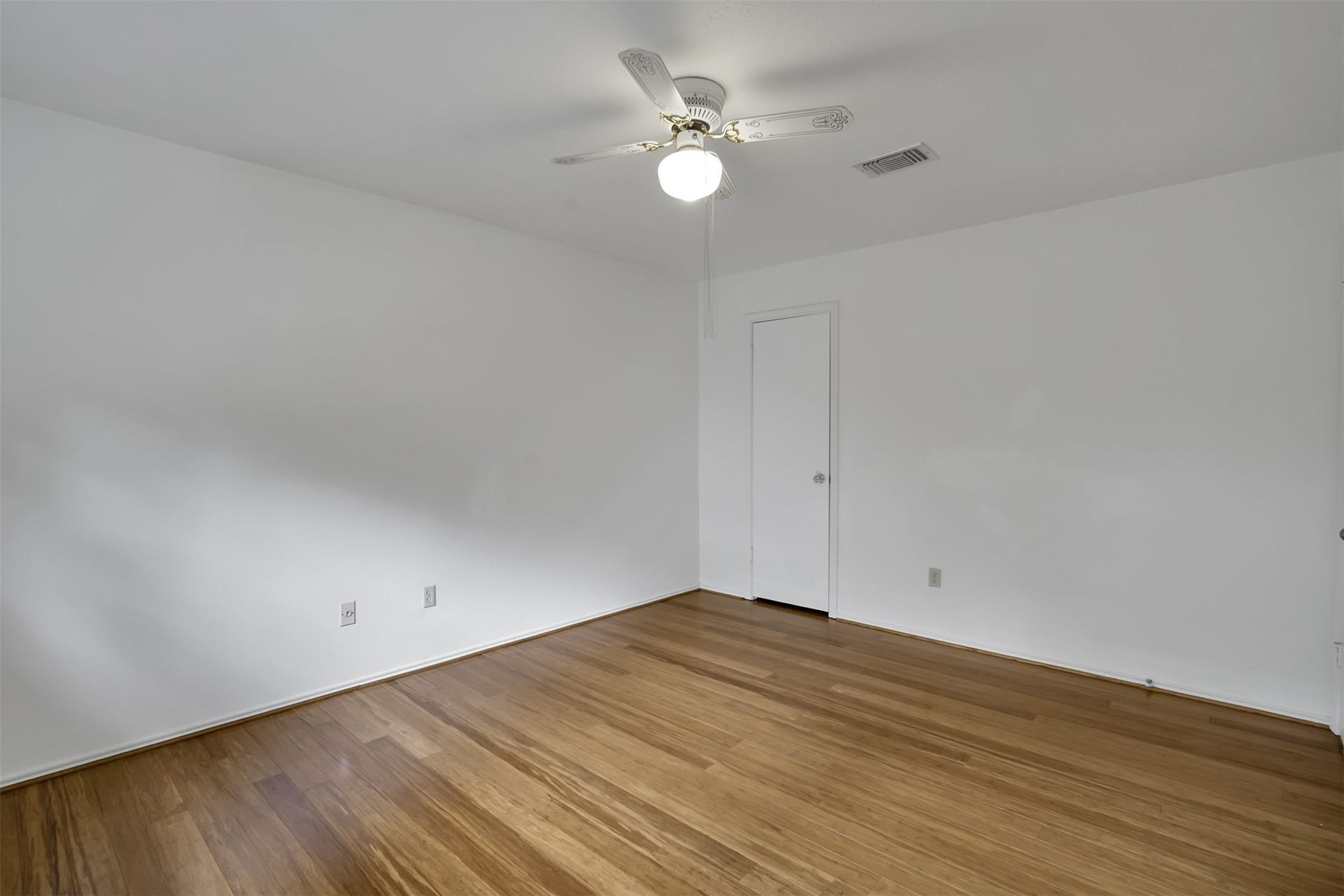 50 Brookflower Road, The Woodlands, TX 77380 50 Brookflower Road, The Woodlands, TX 77380