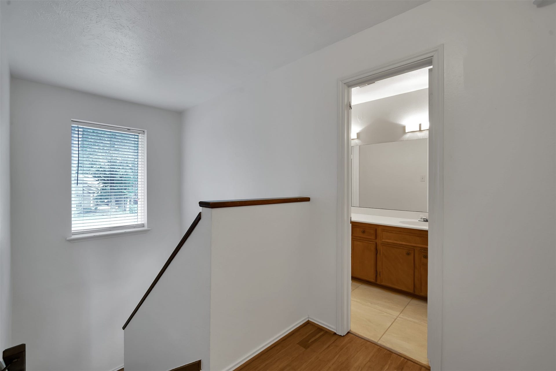 50 Brookflower Road, The Woodlands, TX 77380 50 Brookflower Road, The Woodlands, TX 77380
