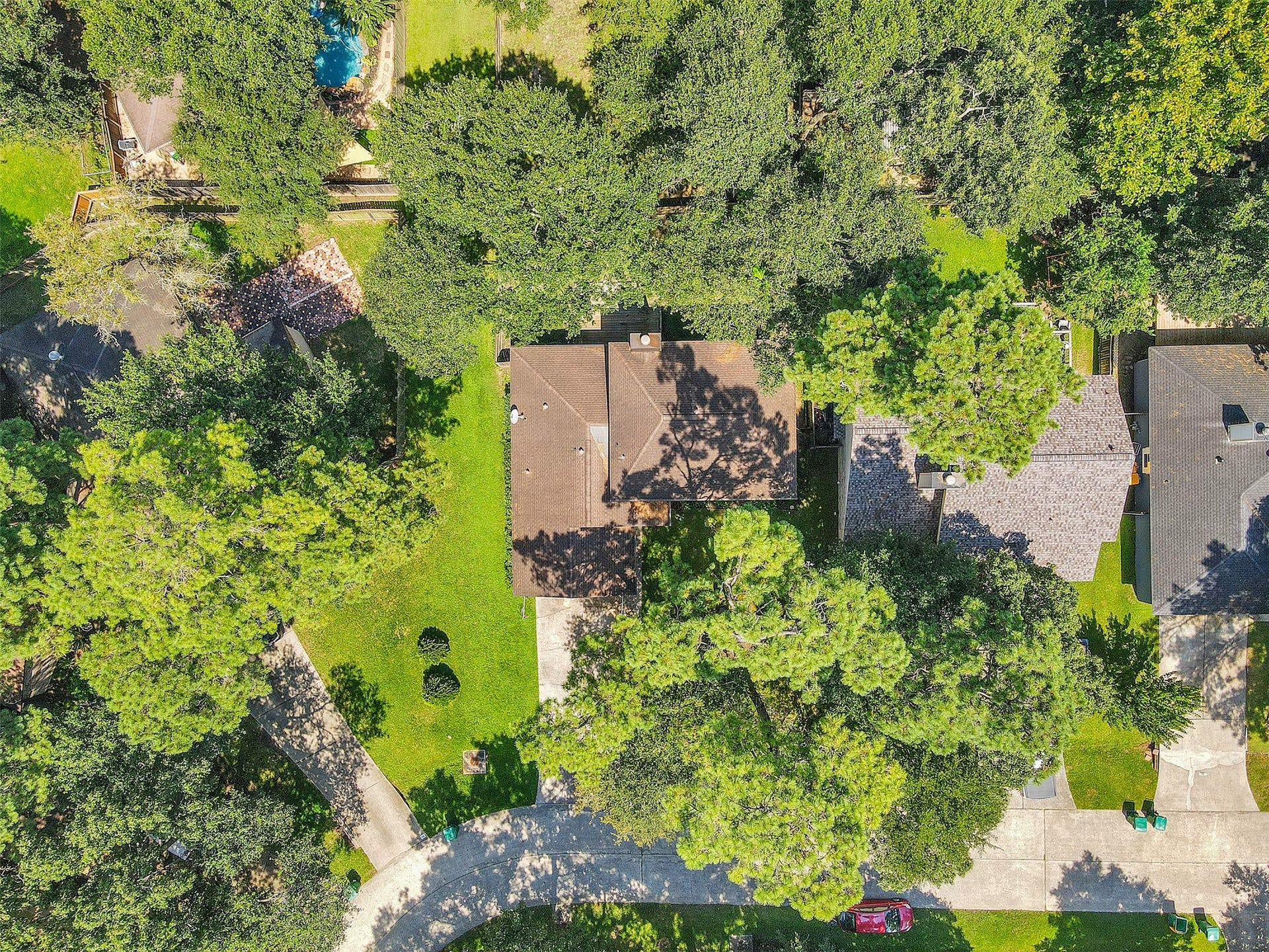 50 Brookflower Road, The Woodlands, TX 77380 50 Brookflower Road, The Woodlands, TX 77380