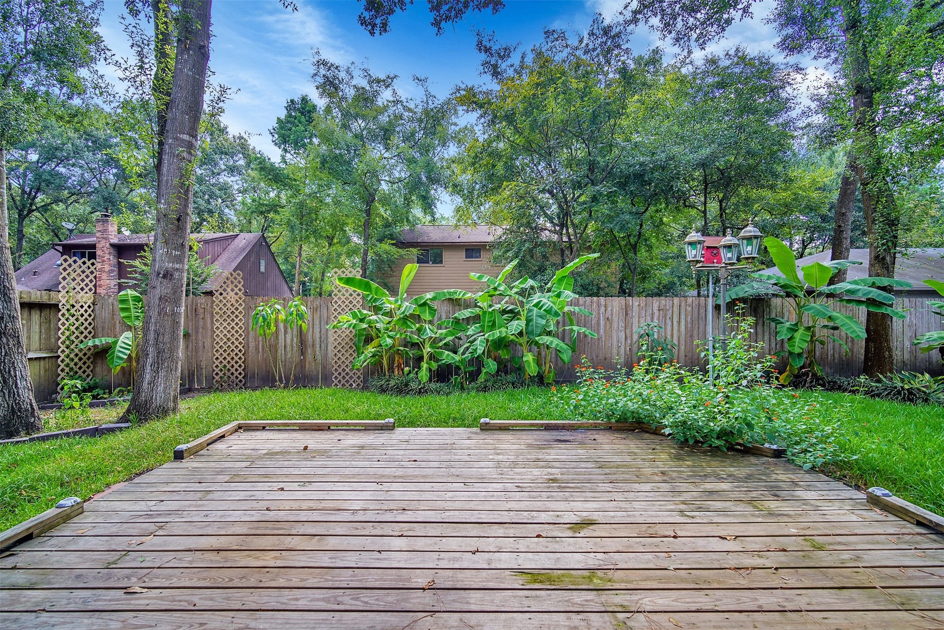 50 Brookflower Road, The Woodlands, TX 77380 50 Brookflower Road, The Woodlands, TX 77380