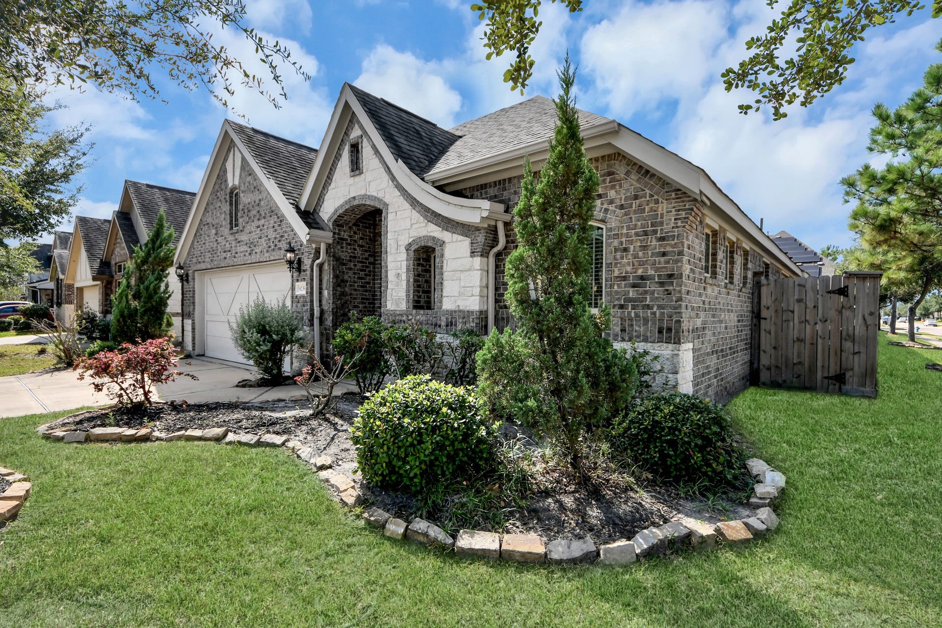 9239 Union Meadow Lane, Cypress, TX 77433 9239 Union Meadow Lane, Cypress, TX 77433