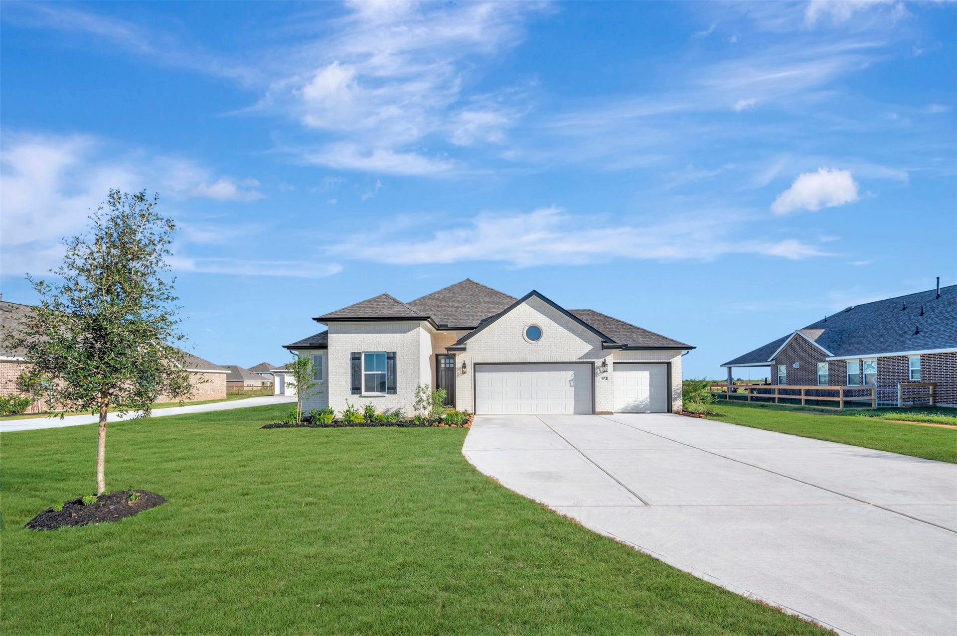 402 Cane Crossing Lake Drive, Sealy, TX 77474 Lovely Boise home design with elevation SA built by K. Hovnanian Homes in beautiful Cane Crossing.