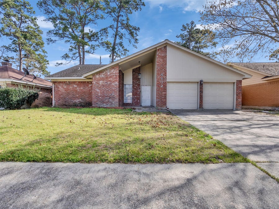 Property photo for 5602 Rivergate Drive, Spring, TX