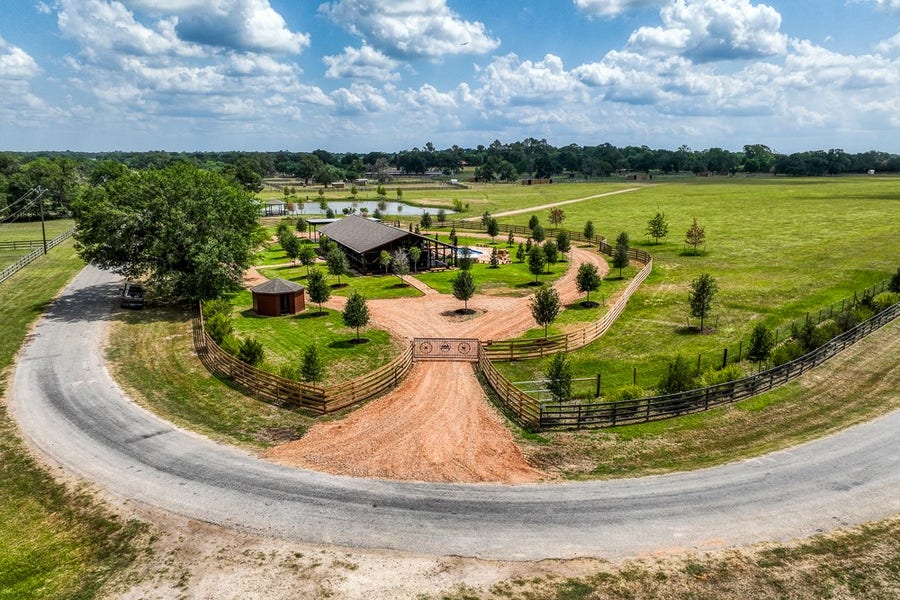 Property photo for 35418 Tompkins Road, Hempstead, TX