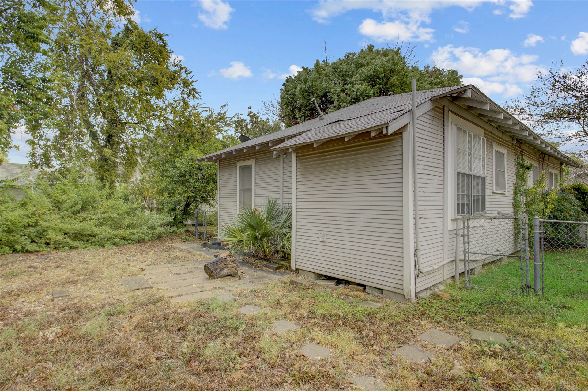 931 Gardner Street, Houston, TX 77009 Back of home
