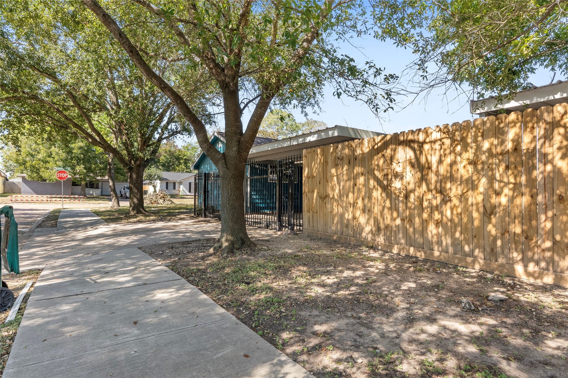 1215 Glenmore Drive, Pasadena, TX 77503 1215 Glenmore Drive, Pasadena, TX 77503