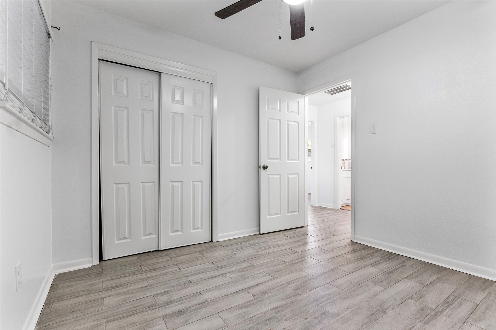 1215 Glenmore Drive, Pasadena, TX 77503 1215 Glenmore Drive, Pasadena, TX 77503