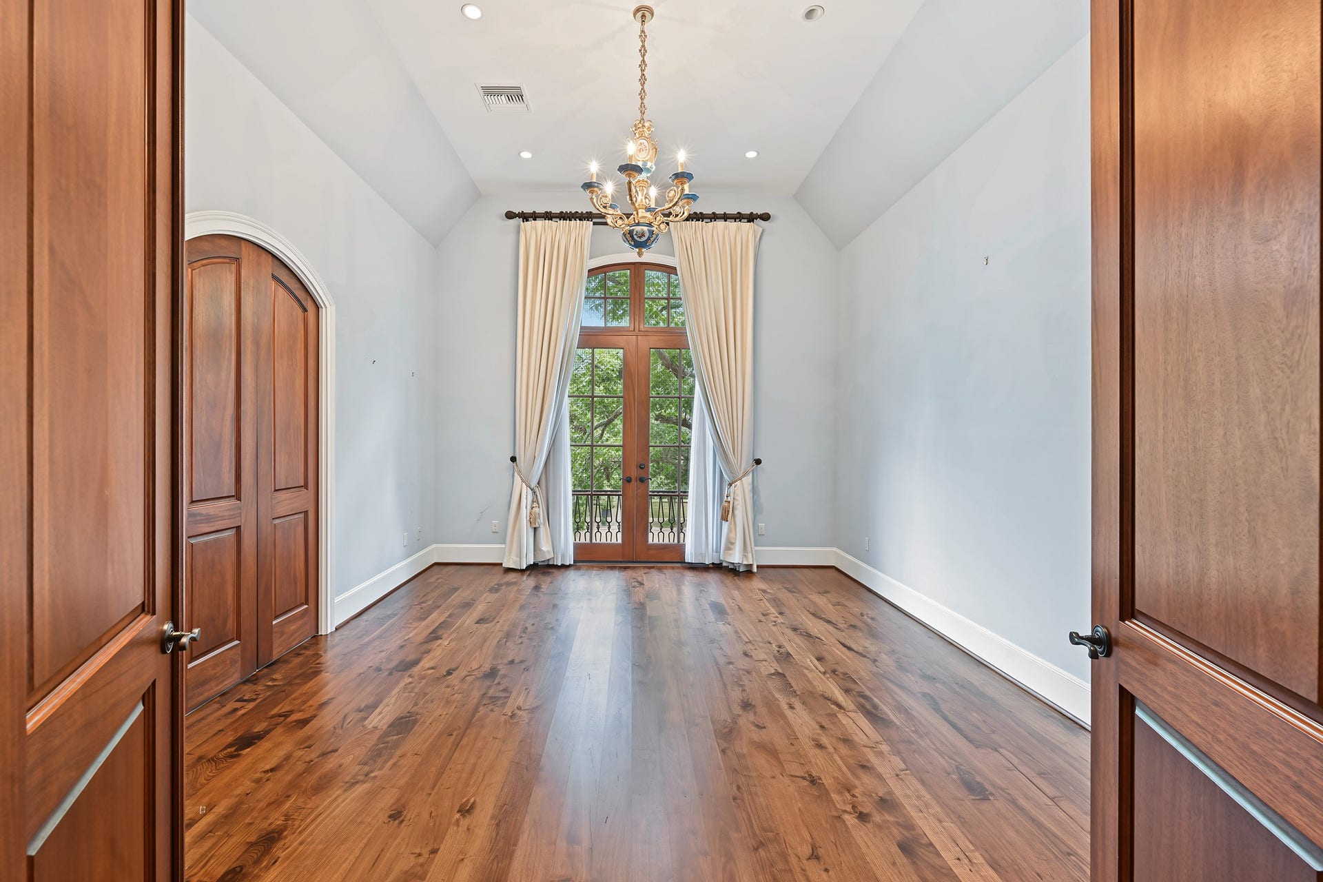 3223 Albans Road, West University Place, TX 77005 3223 Albans Road, West University Place, TX 77005