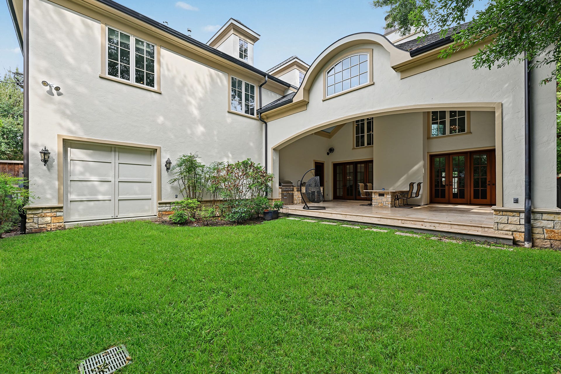 3223 Albans Road, West University Place, TX 77005 3223 Albans Road, West University Place, TX 77005
