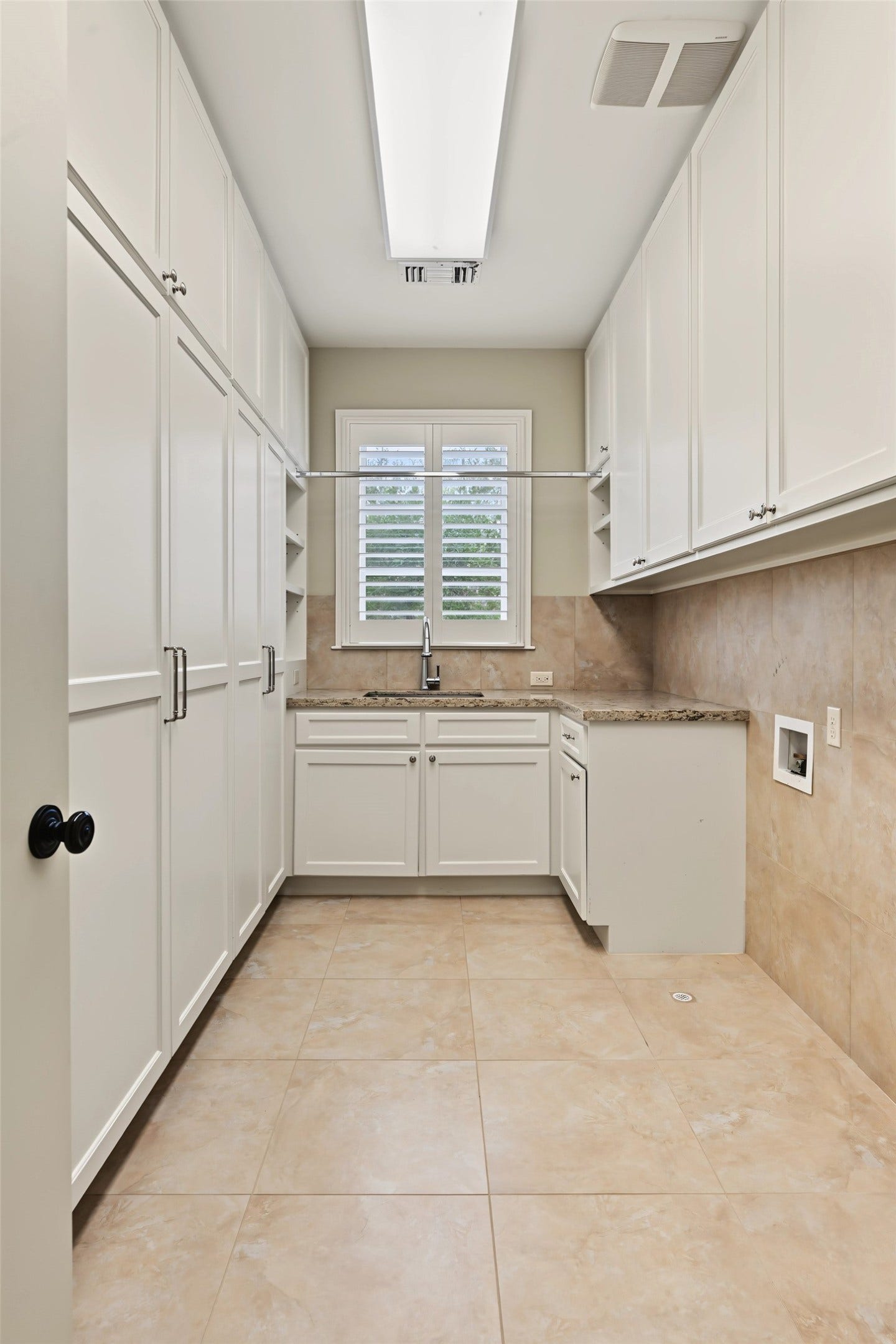 3223 Albans Road, West University Place, TX 77005 3223 Albans Road, West University Place, TX 77005