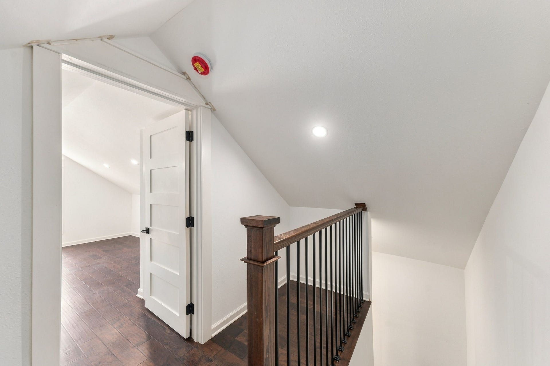 925 Cortlandt Street, Houston, TX 77008 925 Cortlandt Street, Houston, TX 77008