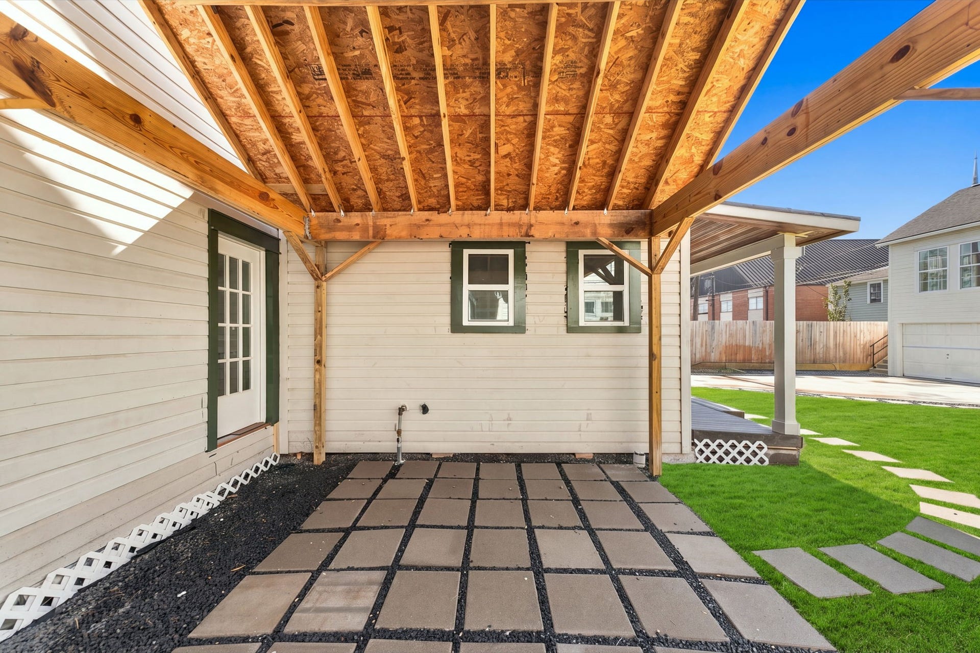 925 Cortlandt Street, Houston, TX 77008 925 Cortlandt Street, Houston, TX 77008