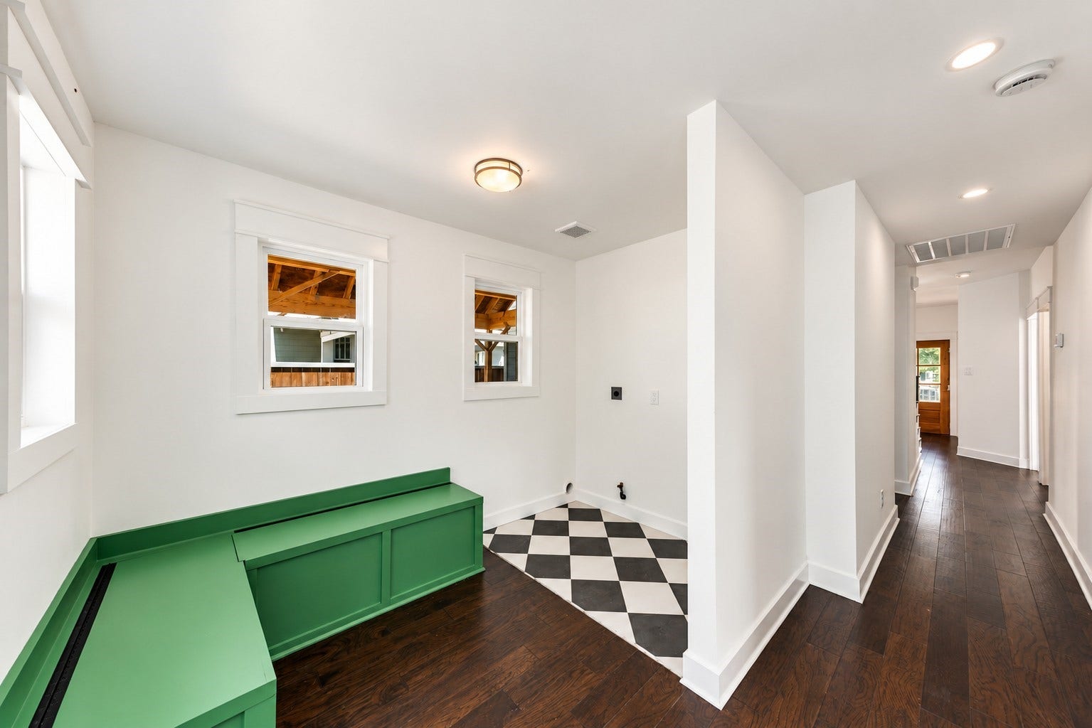 925 Cortlandt Street, Houston, TX 77008 925 Cortlandt Street, Houston, TX 77008