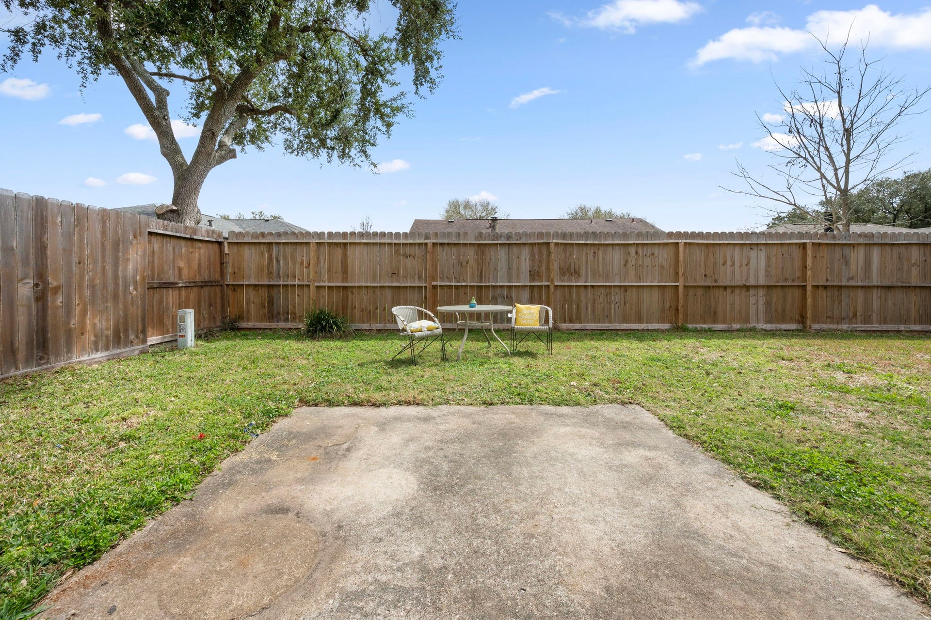 2327 Colonial Ridge Drive, Friendswood, TX 77546 2327 Colonial Ridge Drive, Friendswood, TX 77546