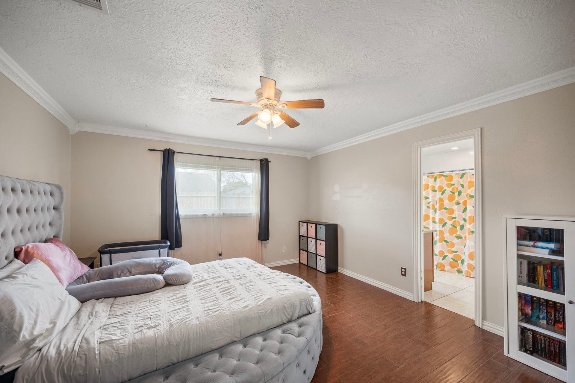 2327 Colonial Ridge Drive, Friendswood, TX 77546 2327 Colonial Ridge Drive, Friendswood, TX 77546